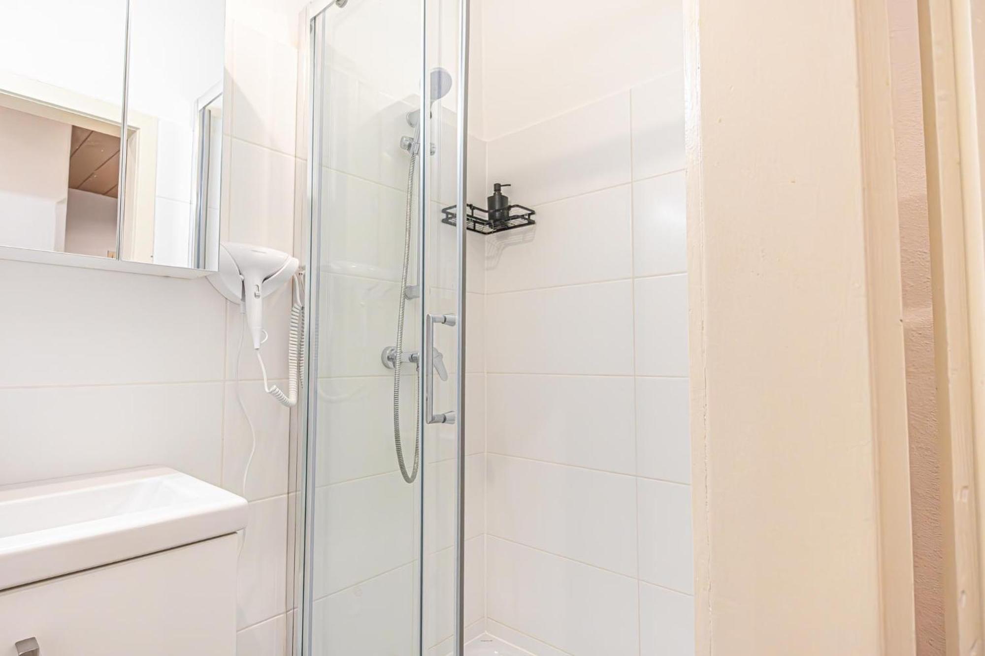 Desirable 2Br - Bookable For Longstays In Lockdown B Wien Exterior foto